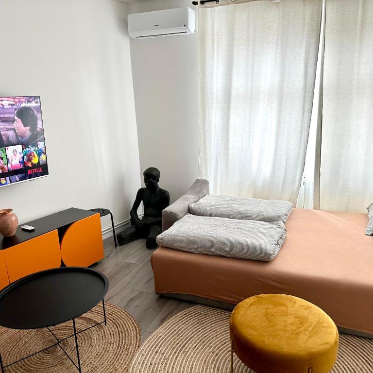 Central Sarajevo Apartment with Terrace & Free Parking - One-Bedroom Apartment - 29