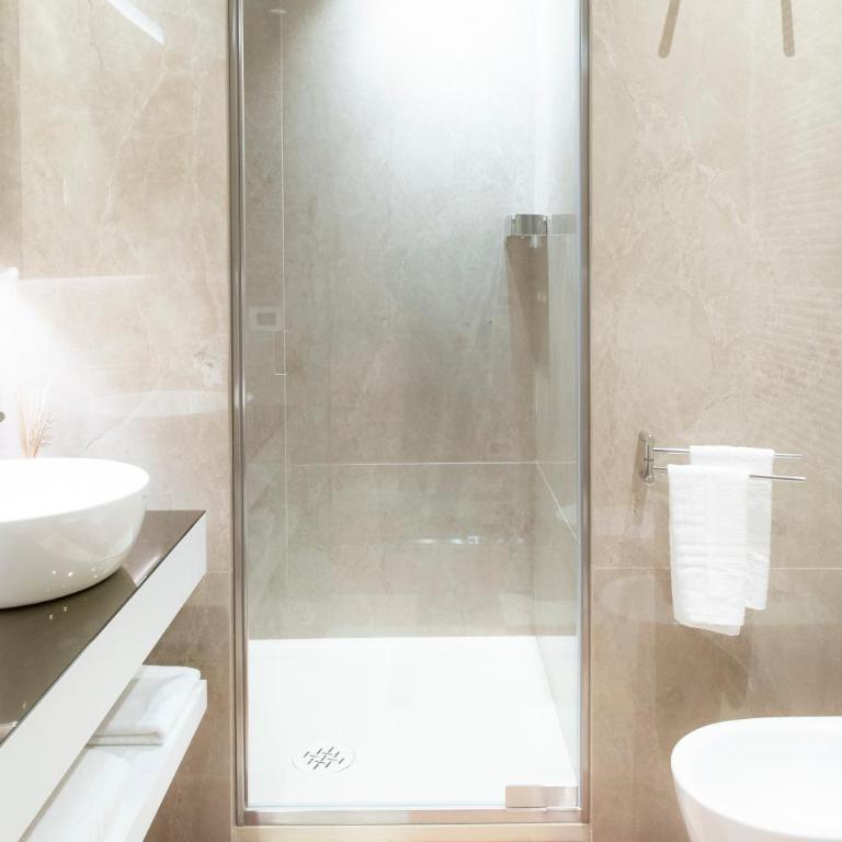 Palazzo Scappi Gardi Luxury Apartments - Two-Bedroom Apartment - 8