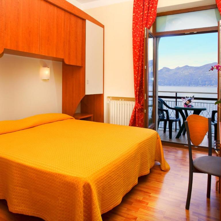 Hotel Merano - Camera Matrimoniale con Vista Lago e Balcone - 2