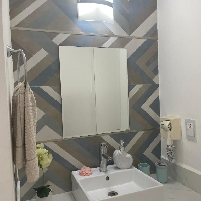 Suite Brisas Cancun - One-Bedroom Apartment - 9