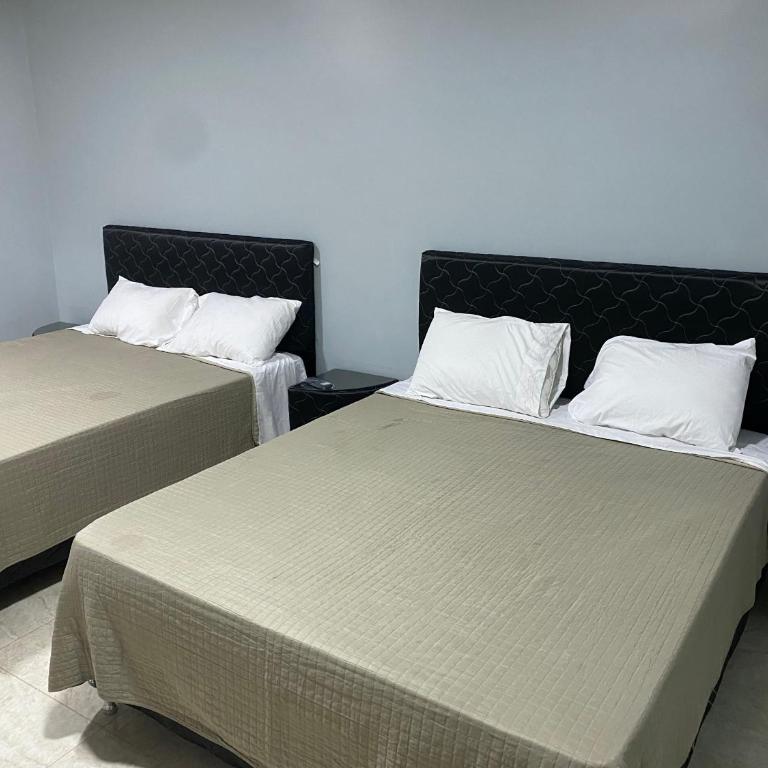 España Suites Hotel - Superior Quadruple Room - 8