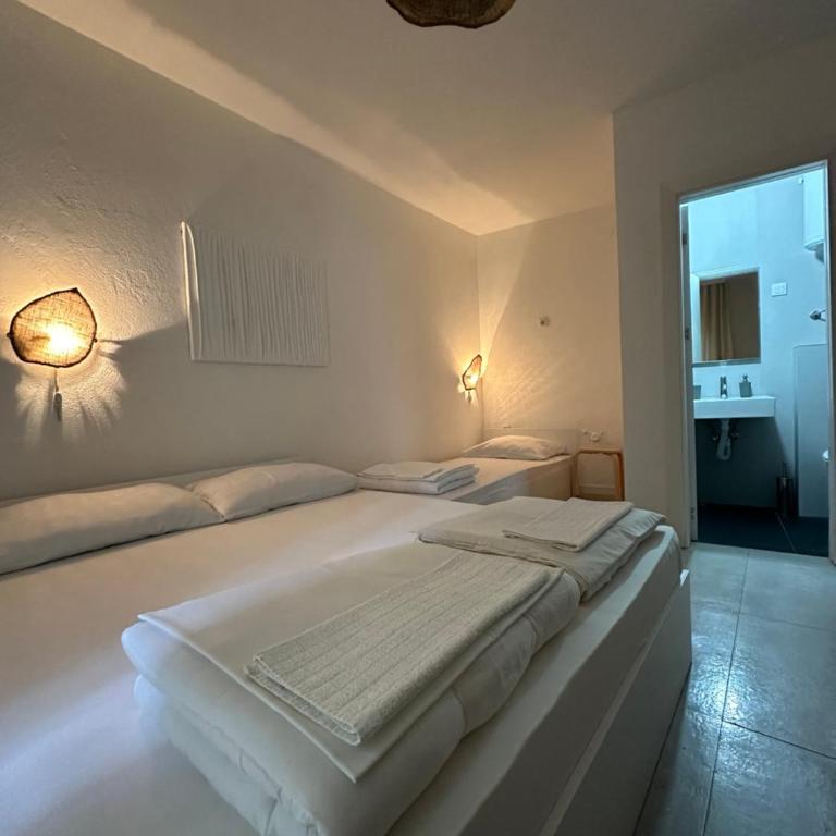 Villa Vele - Triple Room with Garden View - 4