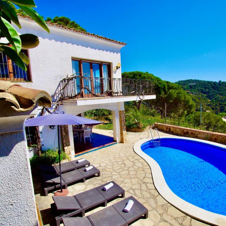 V&V LLORET- VILLA MEDITERRANIA, preciosa villa con panorámicas vistas mar en zona muy tranquila y residencial - Casa de 3 dormitorios - 5