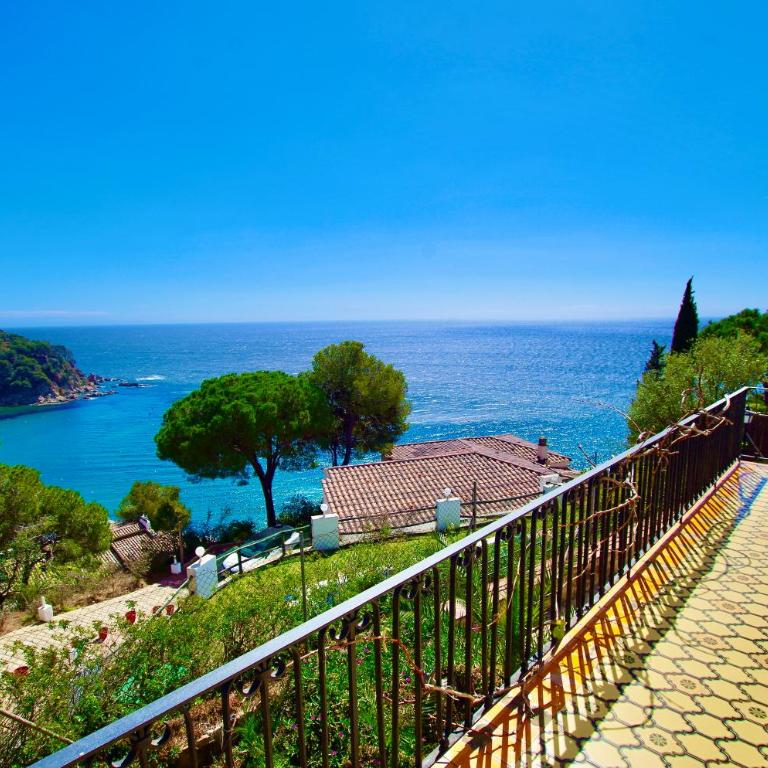 V&V LLORET- VILLA MEDITERRANIA, preciosa villa con panorámicas vistas mar en zona muy tranquila y residencial - Casa de 3 dormitorios - 4