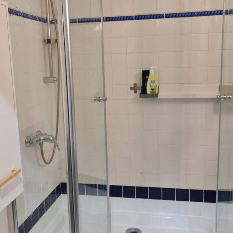 Le Cocon de la République T3 Mezzanine Belle vue plein Sud sans vis à vis dans une petite Résidence très calme Agde Centre - Appartement 2 Chambres - 24