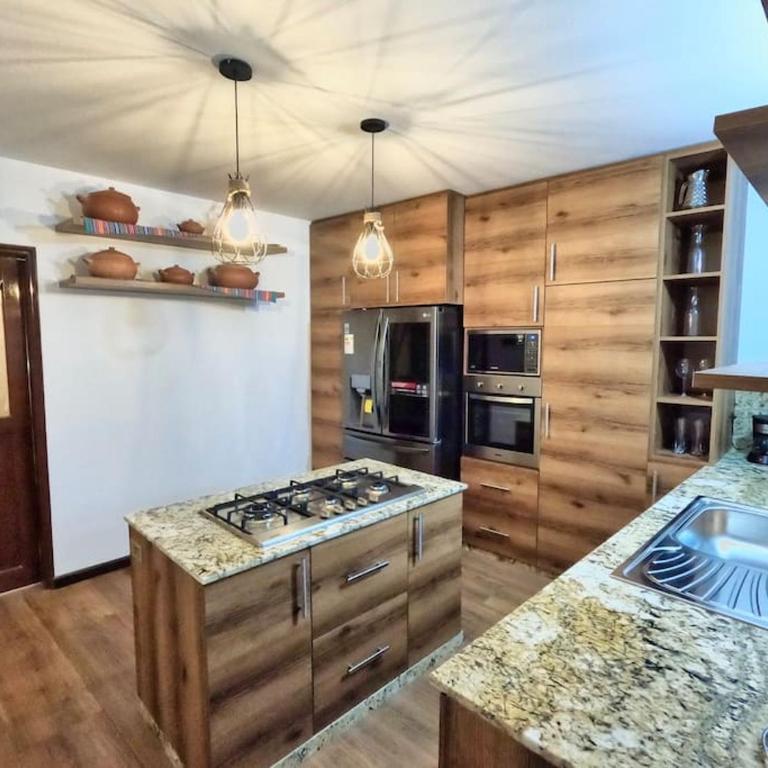 Casa Pacheco - Luxury 2BR/2BA w/ Jacuzzi - Walk to Beach & Castle - Two-Bedroom House - 34