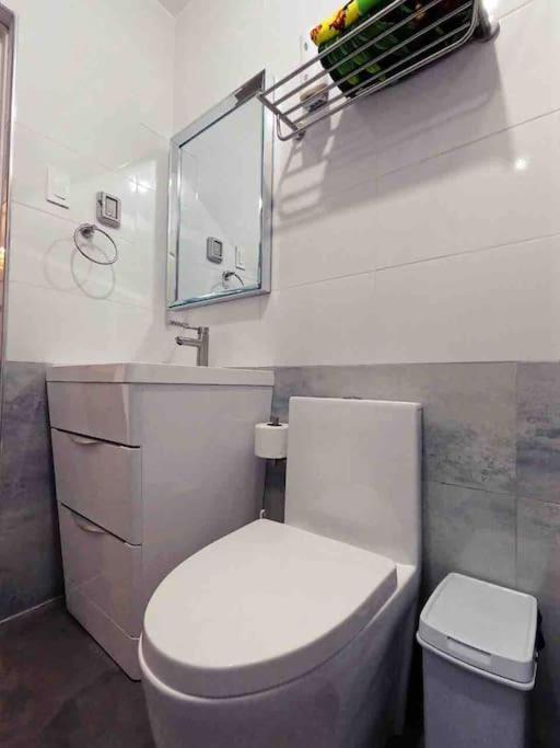 Casa Pacheco - Luxury 2BR/2BA w/ Jacuzzi - Walk to Beach & Castle - Two-Bedroom House - 52