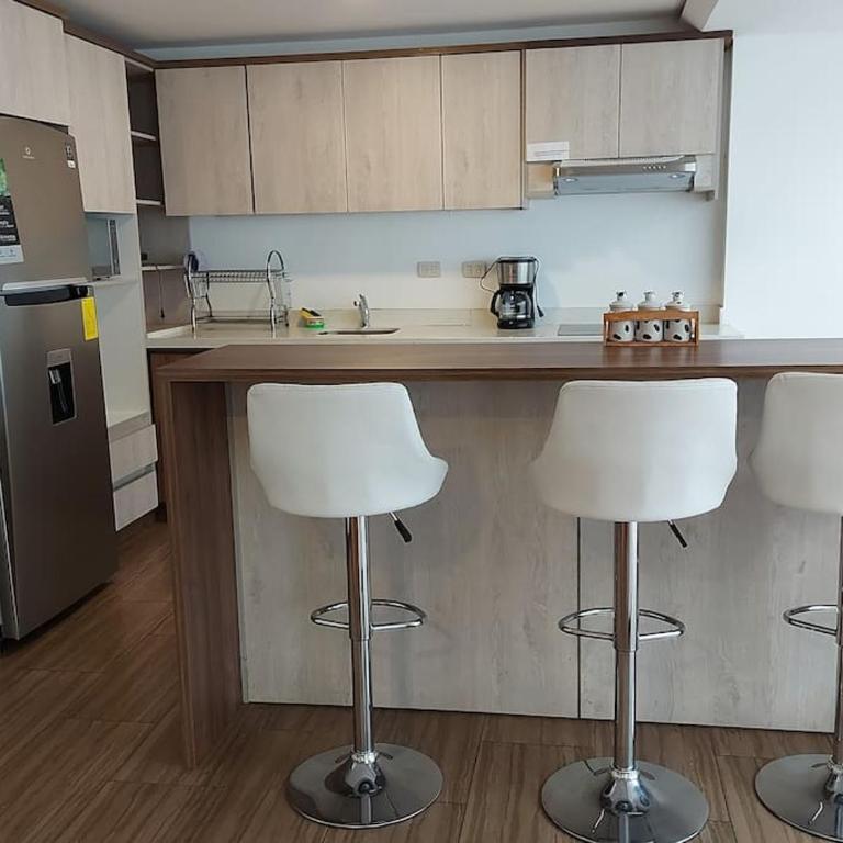 Departamento nuevo, elegante y muy cómodo. - Apartamento de 3 dormitorios - 4