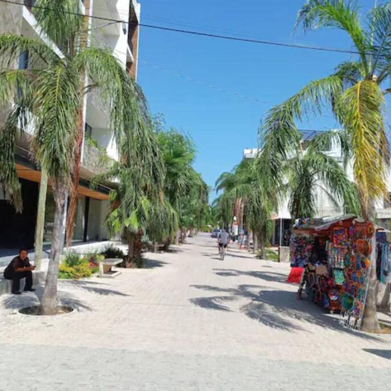 ToP VIP! Pent-house with your PRIVATE pool & chairs 2 bedrooms - Two-Bedroom Apartment - 48