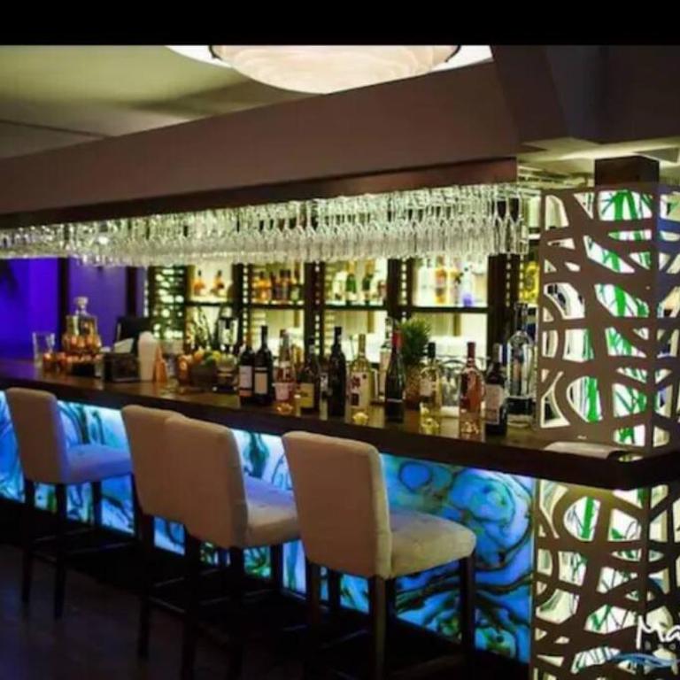 ToP VIP! Pent-house with your PRIVATE pool & chairs 2 bedrooms - Two-Bedroom Apartment - 53