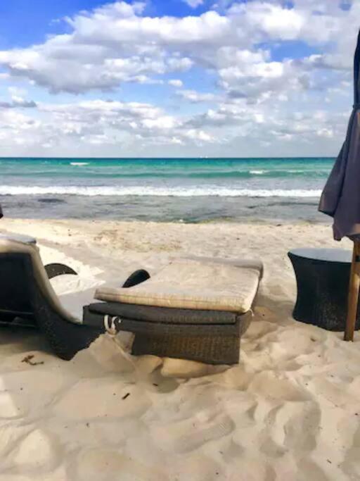 ToP VIP! Pent-house with your PRIVATE pool & chairs 2 bedrooms - Two-Bedroom Apartment - 50