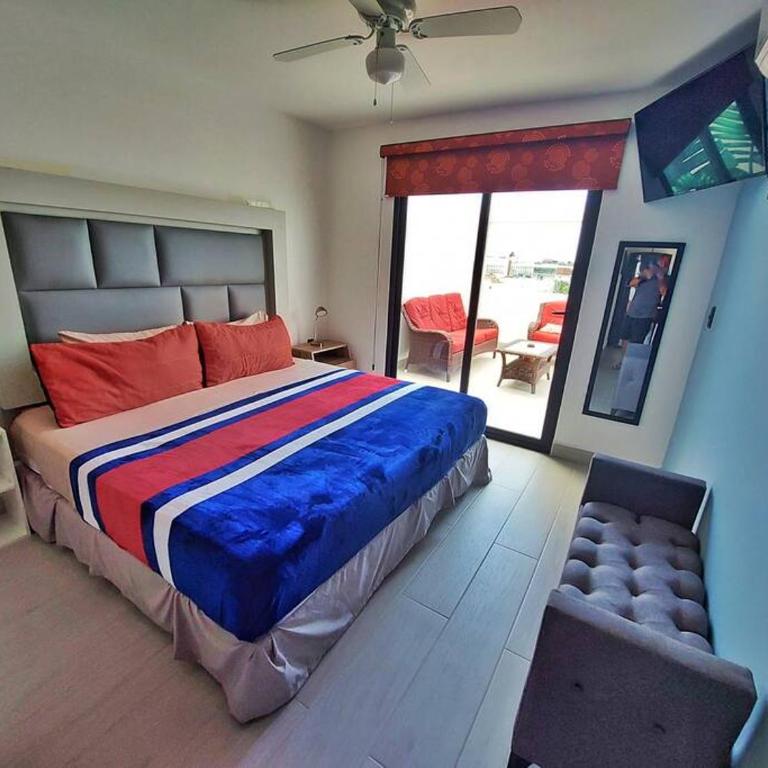ToP VIP! Pent-house with your PRIVATE pool & chairs 2 bedrooms - Two-Bedroom Apartment - 6