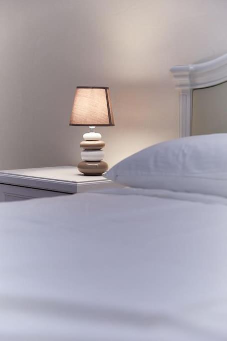 Elegant Apartment - Appartamento con 2 Camere da Letto - 10