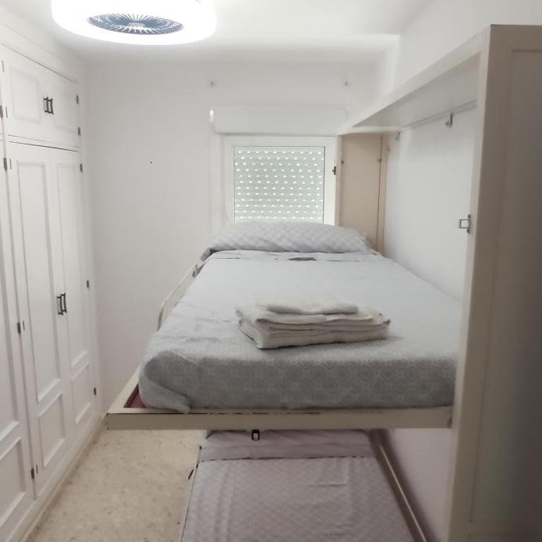 JT CHICLANA, ,Parking, Aire, Wifi, TV, Terraza - Apartamento de 3 dormitorios - 16
