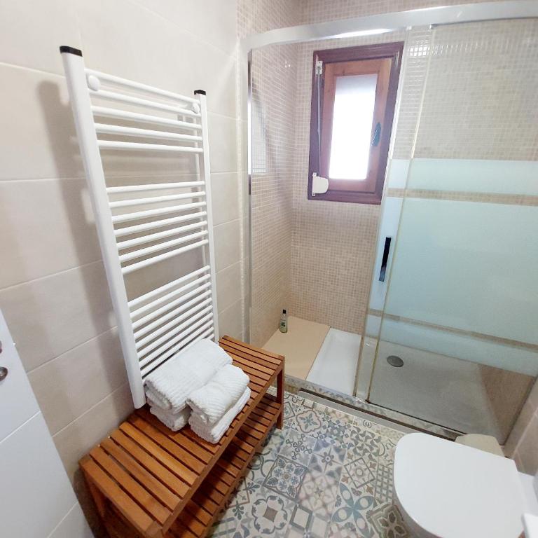 Villa totalmente independiente con piscina comunitaria - Villa con vistas al jardín - 35