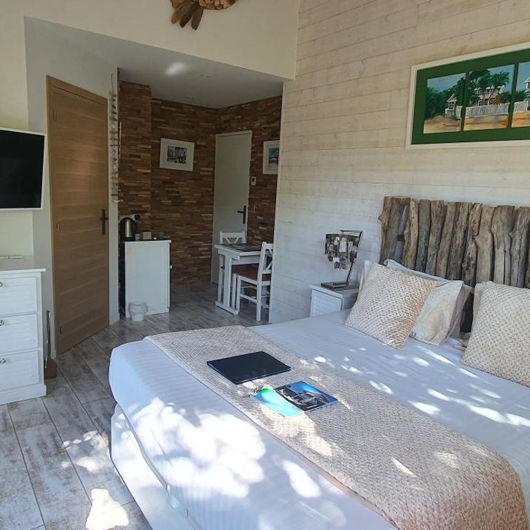 Villa BORA BORA - Chambre Double - Vue sur Jardin - 8