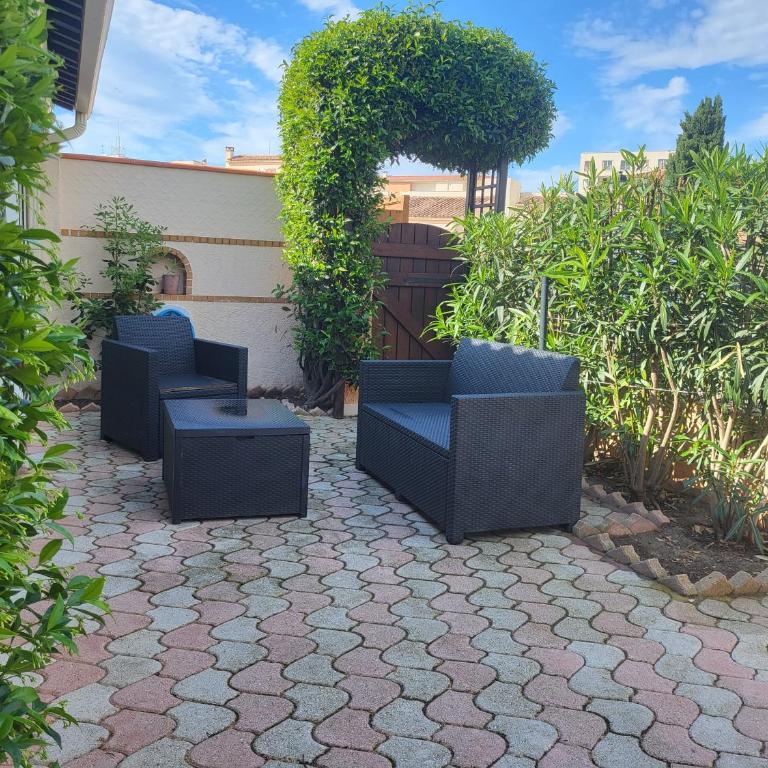 Villa au calme à 200m de la plage de Rochelongue - Maison de Vacances - 17