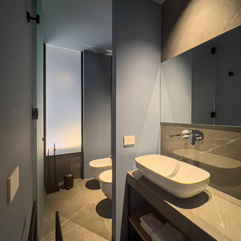 FilHome 44 - Deluxe King Room - 14