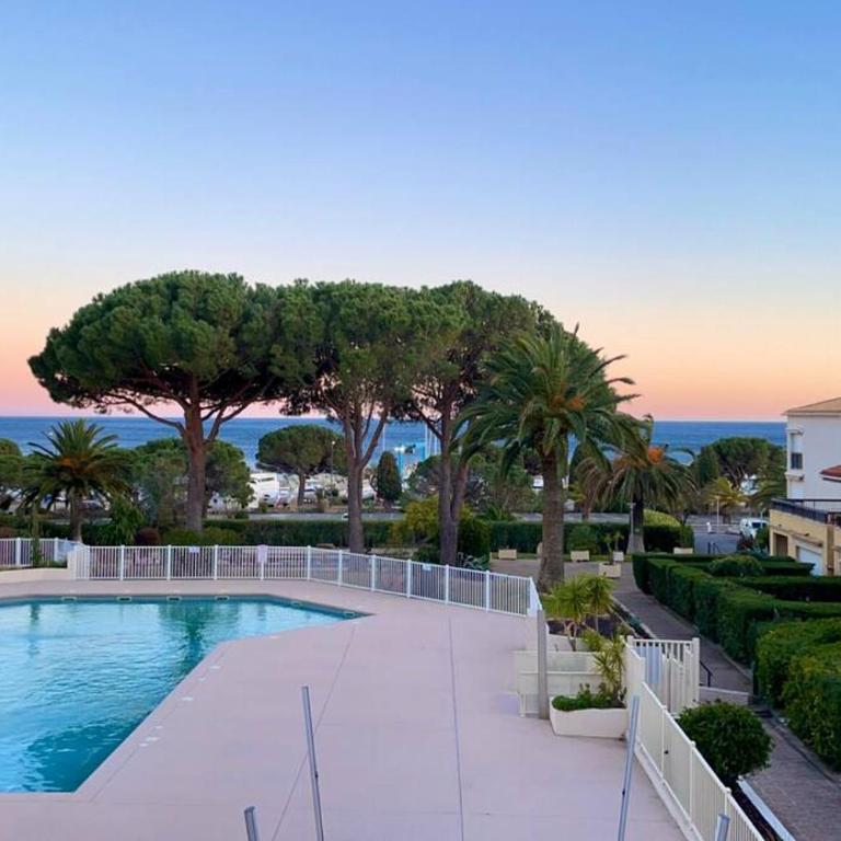 Les Issambres, appartement face mer Golf St Tropez - Apartment mit 2 Schlafzimmern - 1