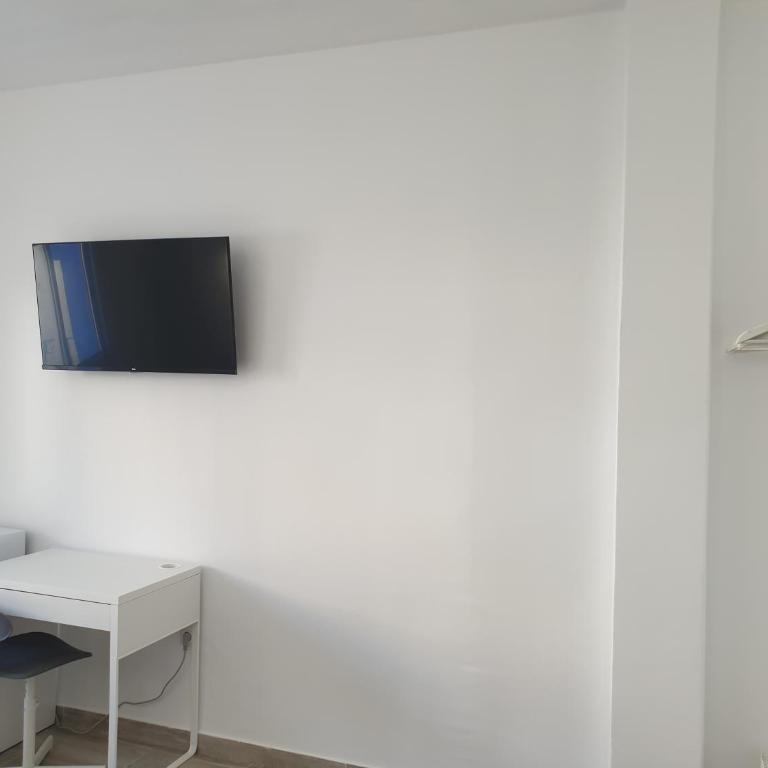 Micaela Charming Hostal - Habitación Doble Superior con terraza - 5