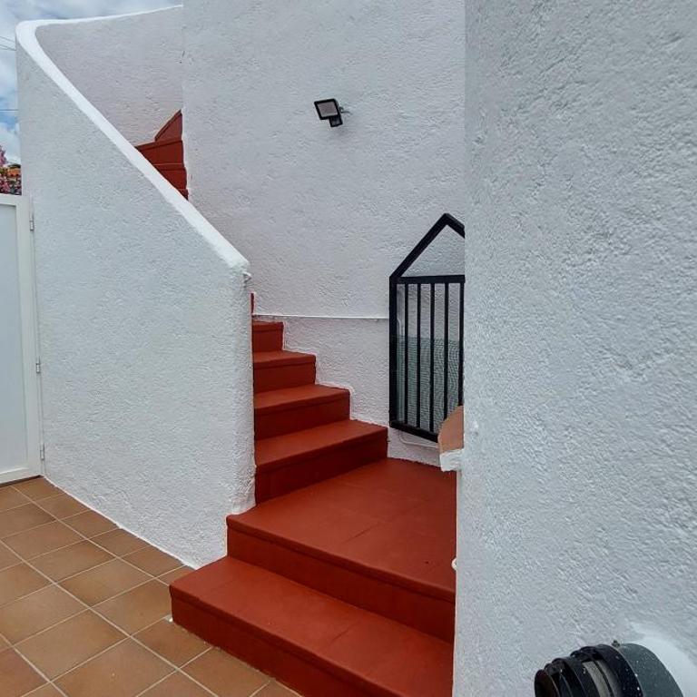 Villa totalmente independiente con piscina comunitaria - Villa con vistas al jardín - 12