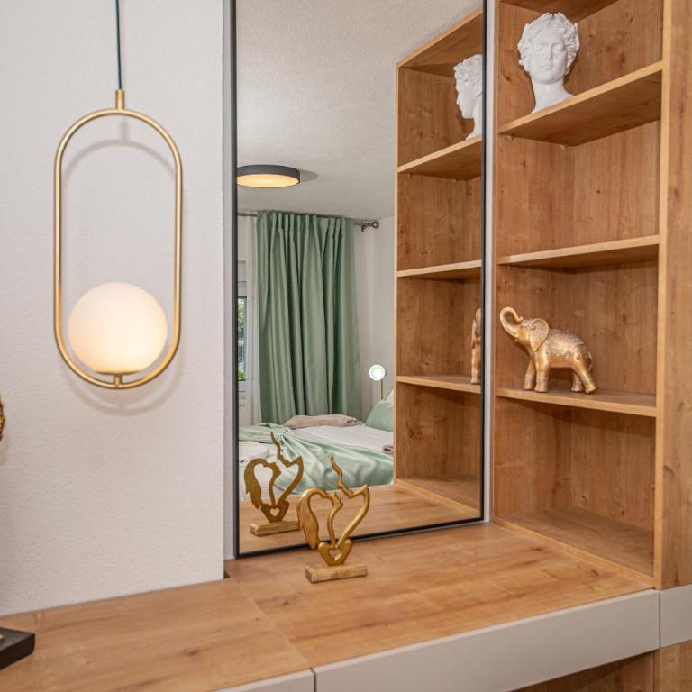 N&N Lux Guest house - One-Bedroom Apartment - 15