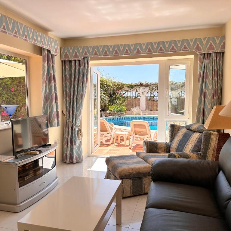 Chimenea 15 Private Pool & Parking by Casasol - Apartamento con vistas a la piscina - 3