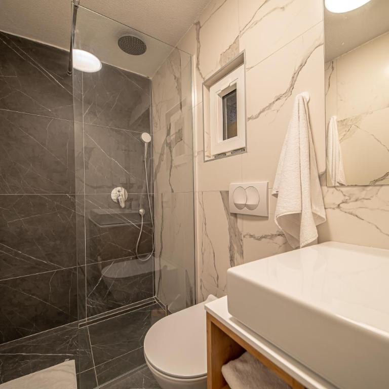 N&N Lux Guest house - One-Bedroom Apartment - 7