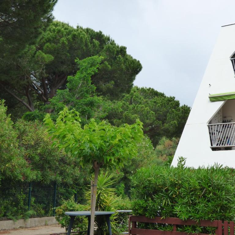 Le Bois Couchant - Two-Bedroom Apartment - 1