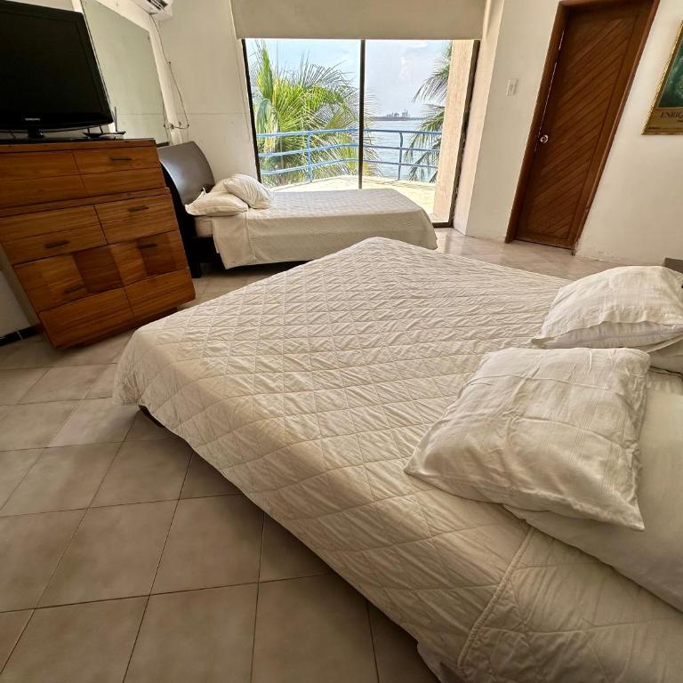 Casa Miramar - Five-Bedroom House - 13