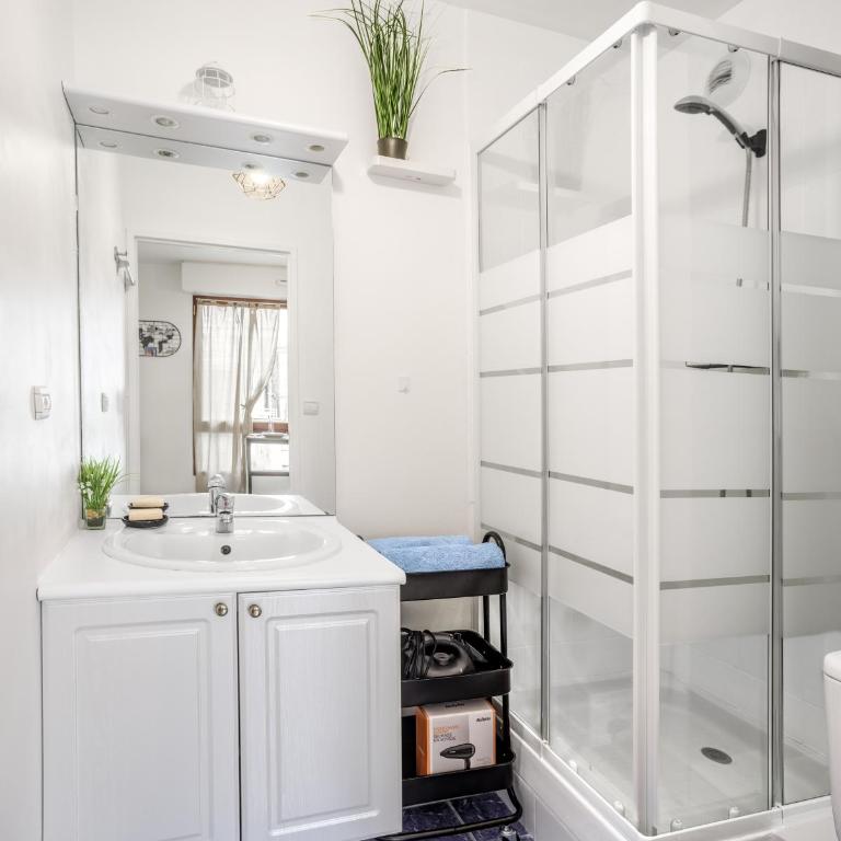 Le Petit Ciné - Rouen Gare - Smartloc Immo - Studio with Sofa Bed - 16