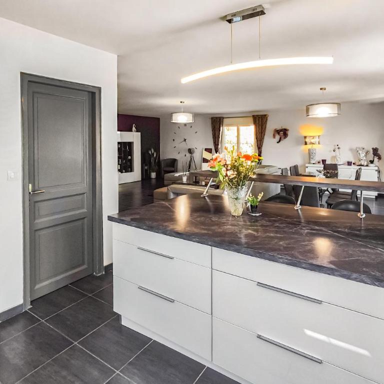 Nice Home In Sérignan - Ferienhaus mit 3 Schlafzimmern - 7