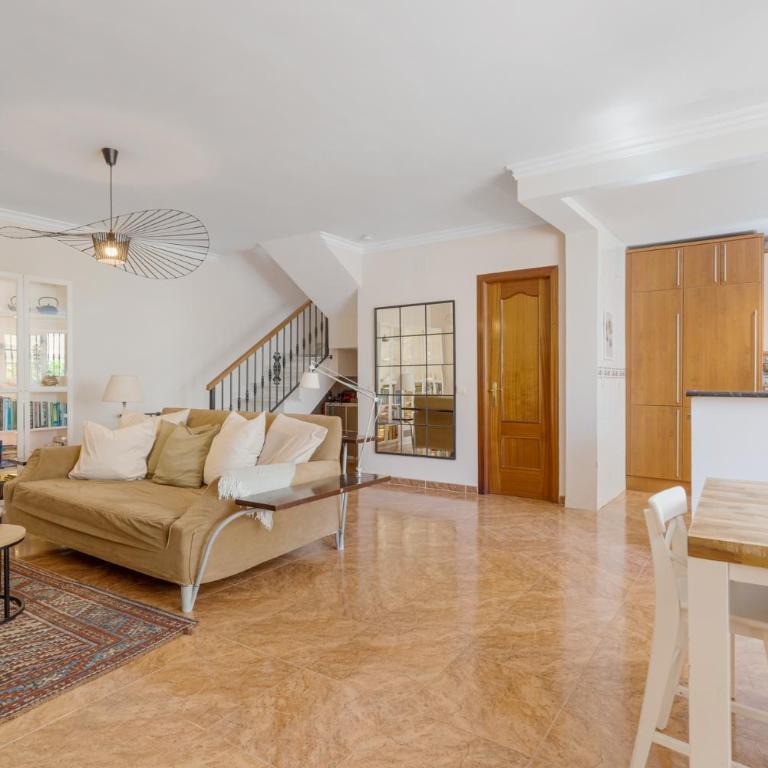 Beautiful duplex apartment in Fuengirola - Three-Bedroom Apartment - 9