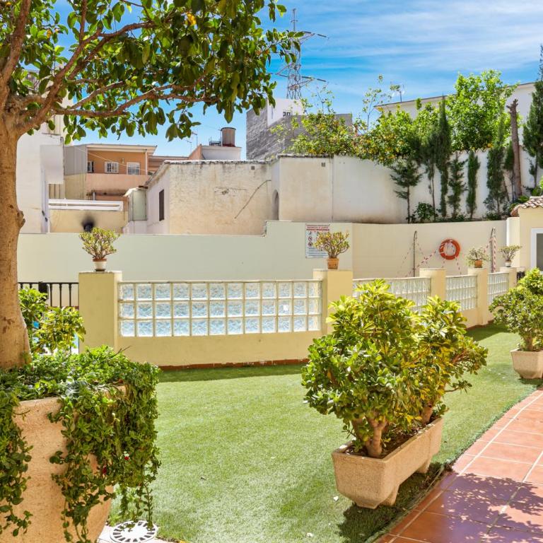 Beautiful duplex apartment in Fuengirola - Three-Bedroom Apartment - 20