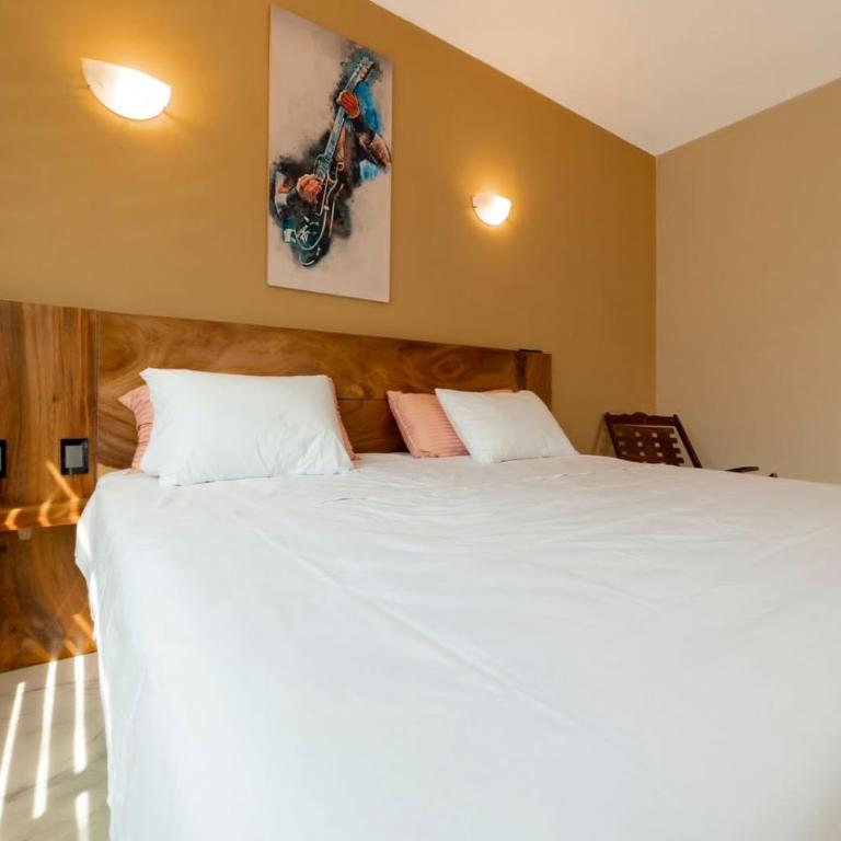 Guitarra Inn - Habitación Superior con cama extragrande - 3