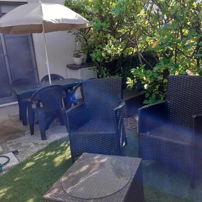 T2 Bord de mer avec jardin et piscine - One-Bedroom Apartment - 10