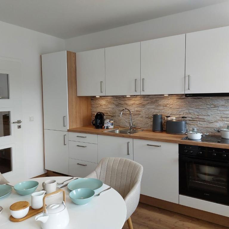 AlpenLodge Berchtesgaden - Apartment mit 1 Schlafzimmer, Balkon und Bergblick - 2