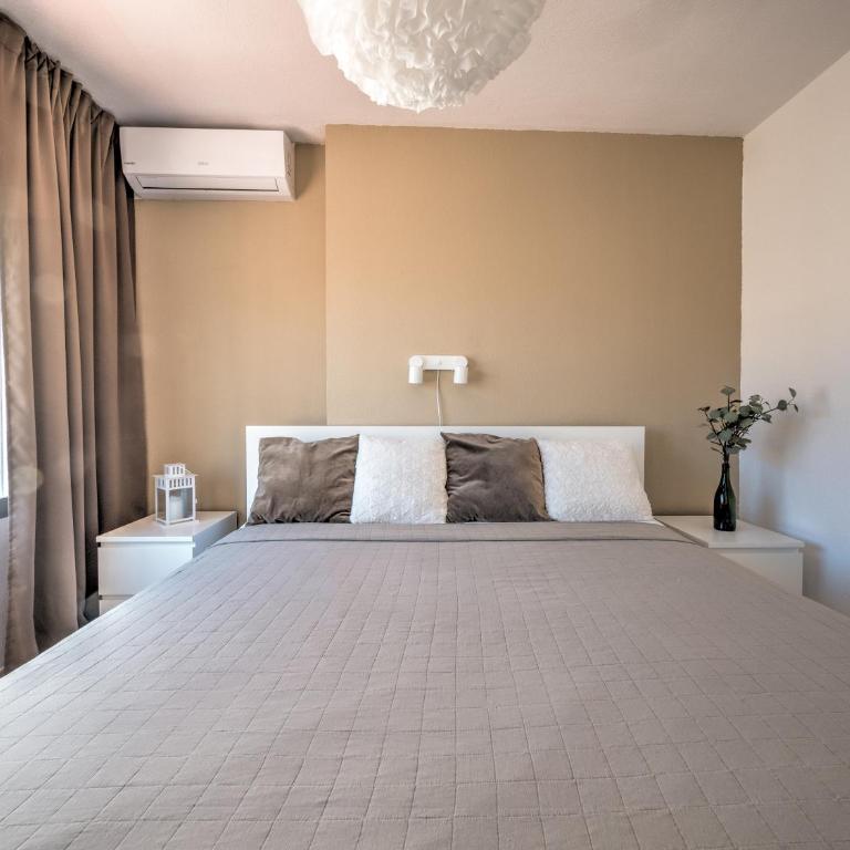 Fantastic penthouse with roof terrace in the heart of Nerja - Apartamento de 2 dormitorios - 5