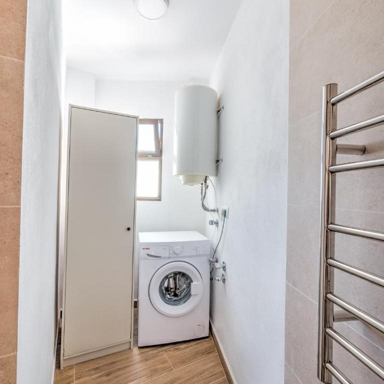 Fantastic penthouse with roof terrace in the heart of Nerja - Apartamento de 2 dormitorios - 26