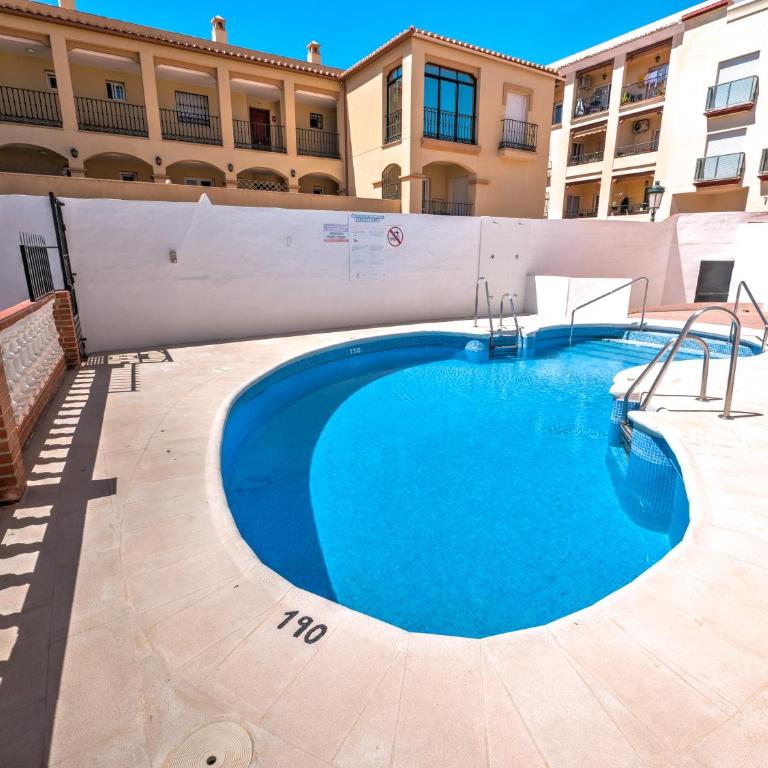 Fantastic penthouse with roof terrace in the heart of Nerja - Apartamento de 2 dormitorios - 46