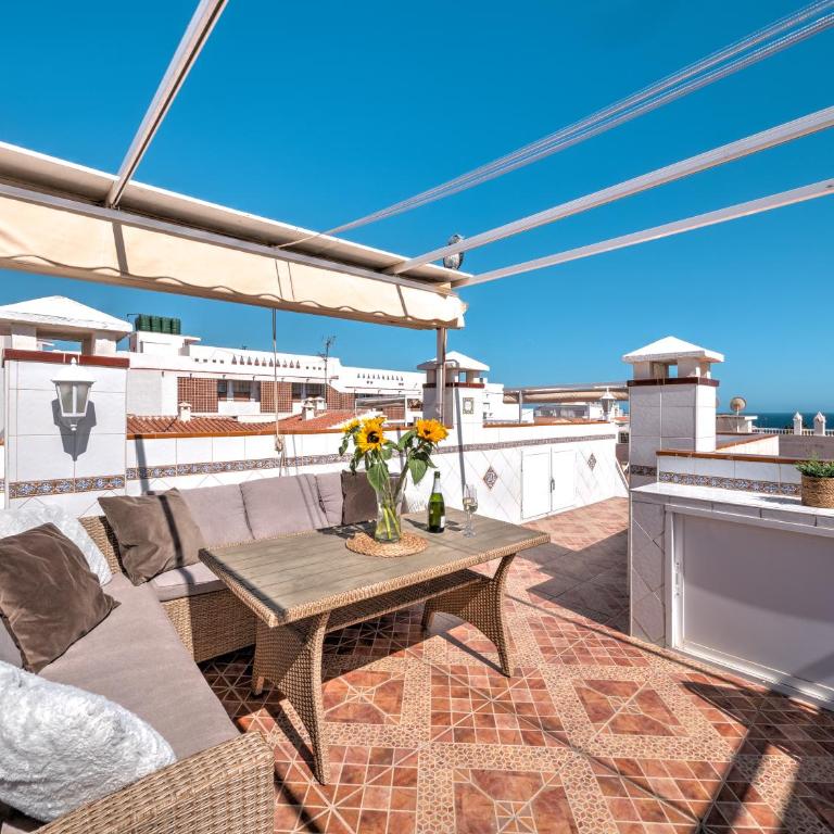 Fantastic penthouse with roof terrace in the heart of Nerja - Apartamento de 2 dormitorios - 35