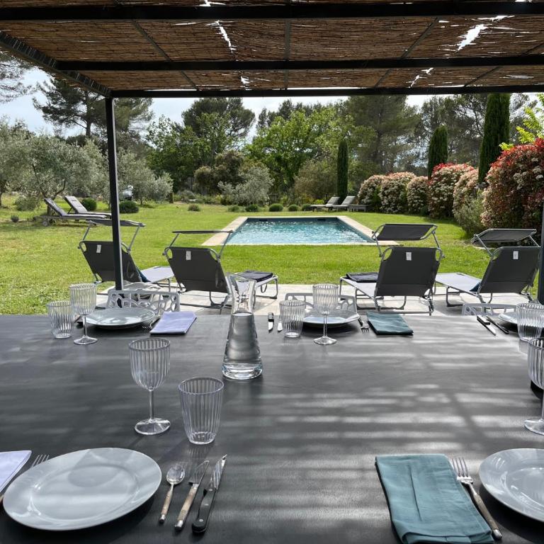 Lou Pantai, House, 5 bedrooms, 8 people, AC, Pool, Large garden,4km from AIX EN PROVENCE - Maison 5 Chambres - 5