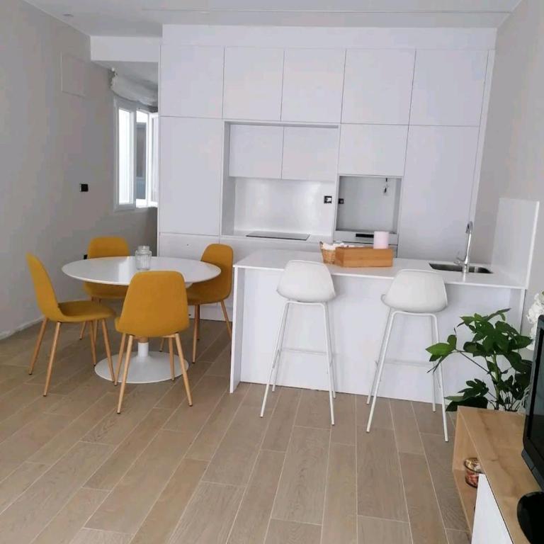 Alojamiento " Del Agua" - Apartamento de 3 dormitorios - 2