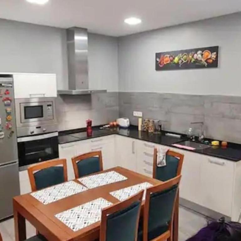 Habitación privada a pasos de la playa Ondarreta - Habitación Doble Estándar con baño compartido - 12