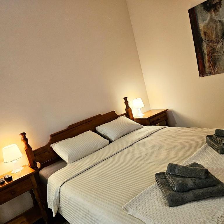 Apartmani TRIO - Double Room with Balcony - 2