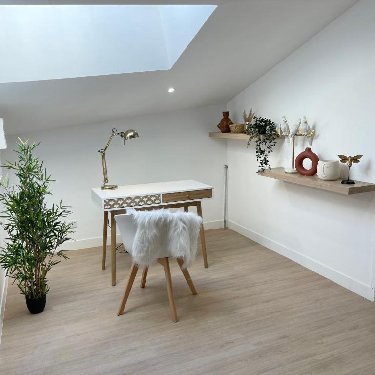 L'écrin de Victor Hugo by GC - wifi - proche cœur de ville - Appartement 1 Chambre - 3