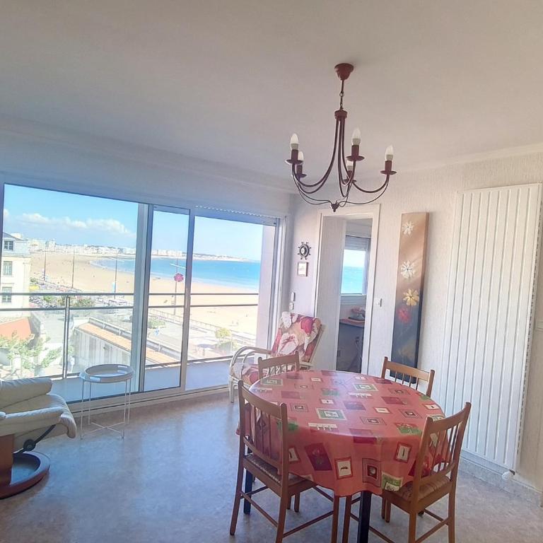 Appartement Type 2 avec balcon et parking - Les Sables-d'Olonne - FR-1-331-216 - Appartamento - 2