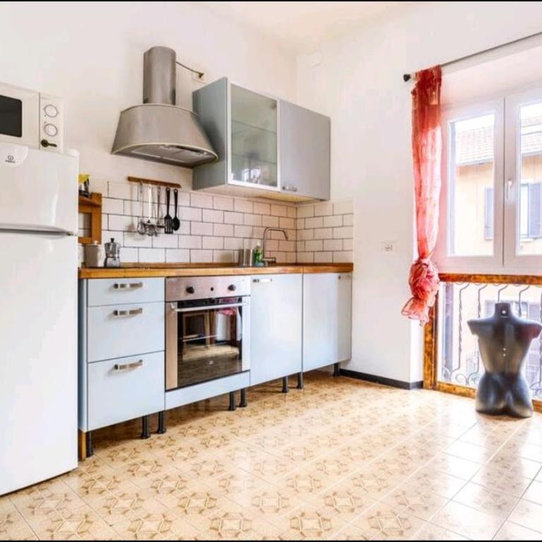 Relax a 4 salti dai navigli - Double Room with Private Bathroom - 1