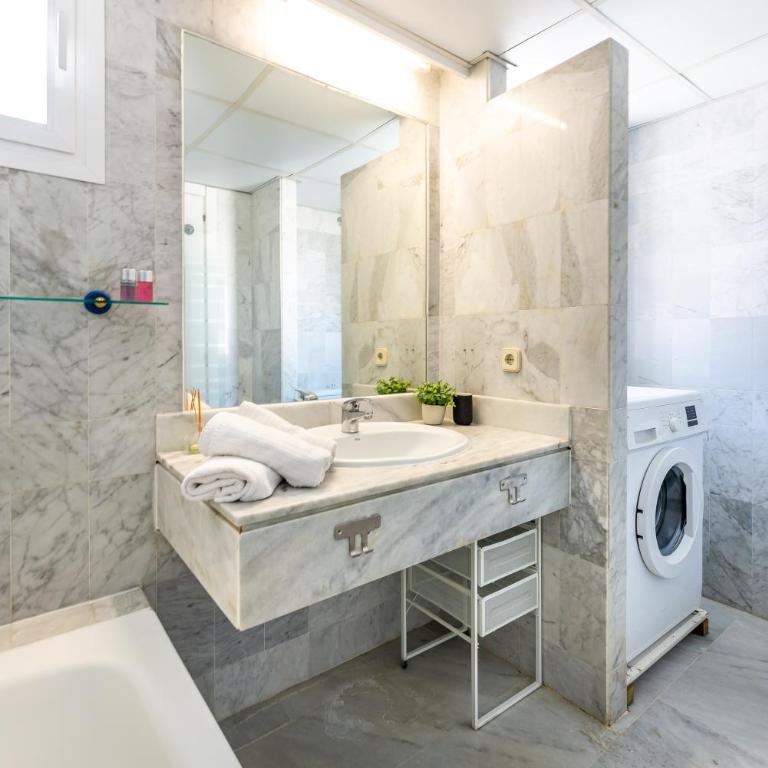 Spacious Penthouse in Los Naranjos - Up to 6 GUESTS! - Apartamento de 3 dormitorios - 26