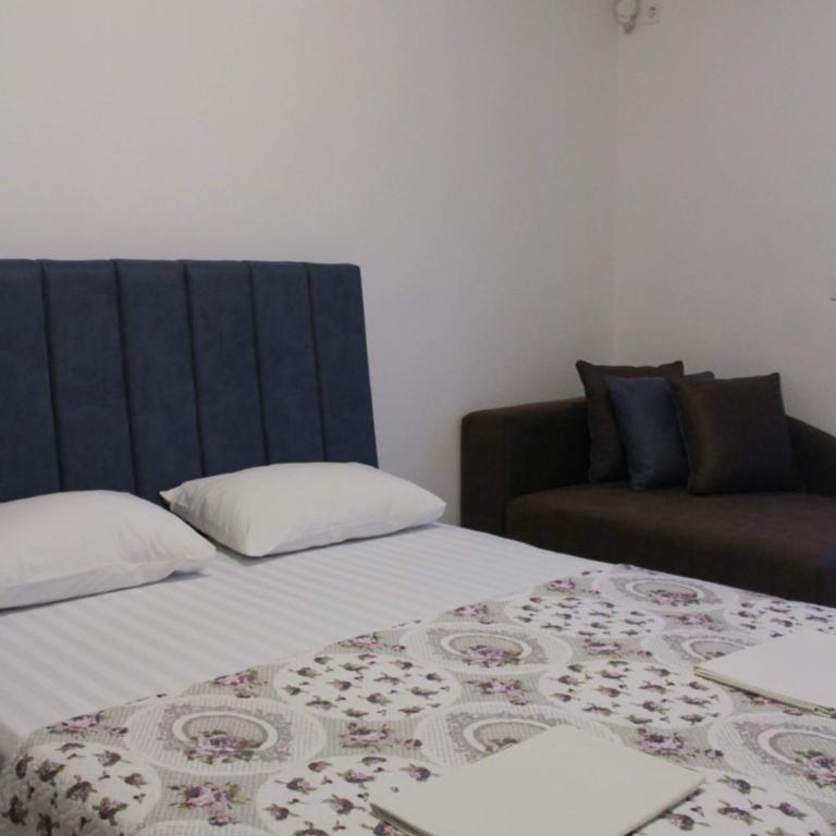 Apartments Mar - Dvokrevetna Soba sa Bračnim Krevetom i Balkonom (2 Odrasle Osobe + 1 Dete) - 9